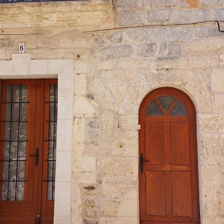 Appartement Chaleureux Dans Une Maison En Pierre Mireval Kültér fotó